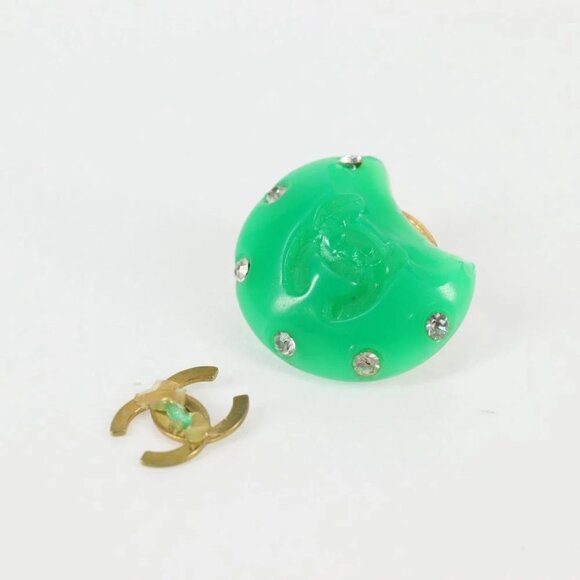 CHANEL Clip-on Earring Gold Tone Green CC Auth - Picture 8 of 12